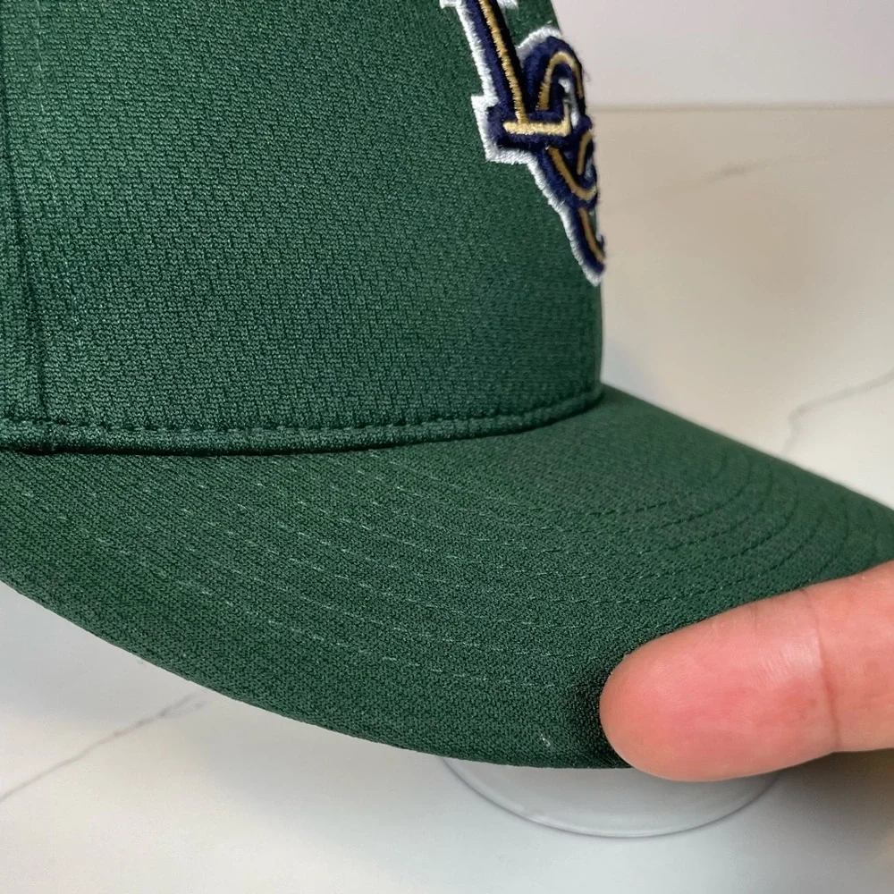 🧢 Forest Green Snapback Hat – Embroidered Logo Vibes 🌲​
